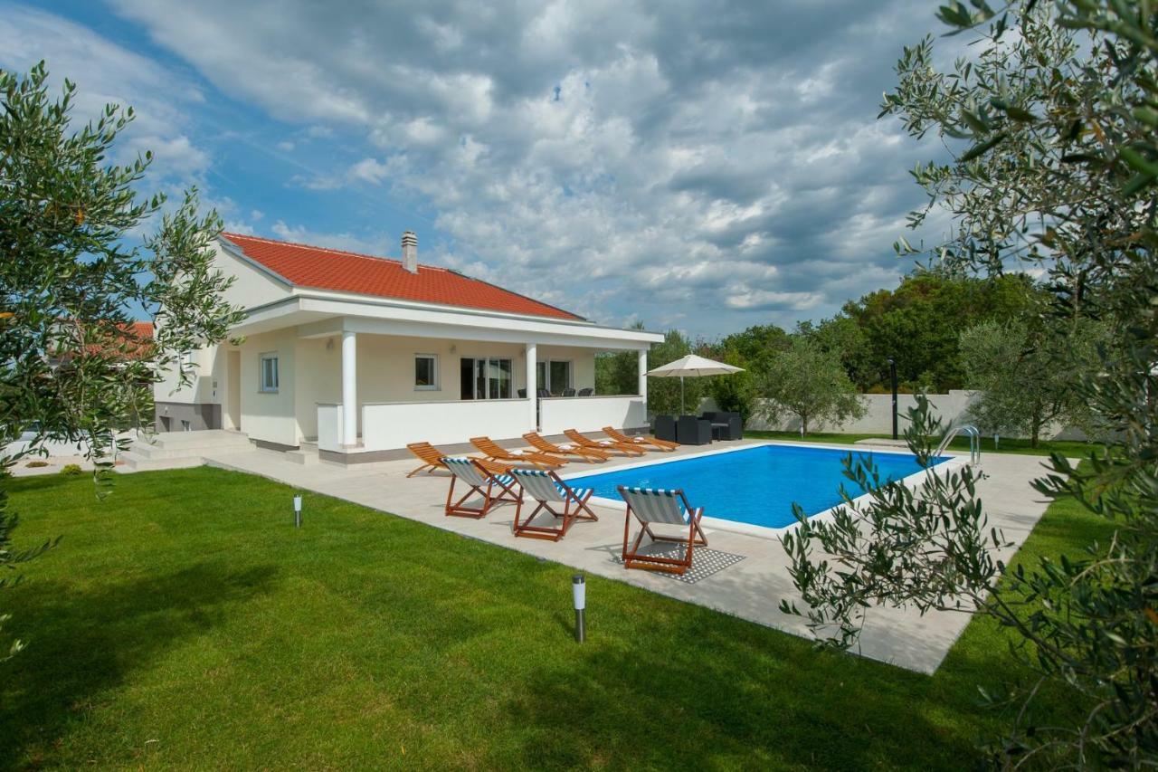 Villa Karla Debeljak - Zadar Buitenkant foto